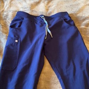 Figs Kade Cargo Scrub Pants, Medium Navy